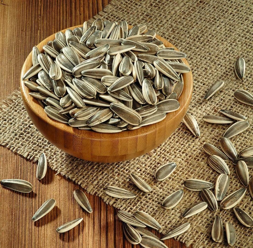 KAVRULMUS TUZSUZ AYCEKIRDEGI 250 GR